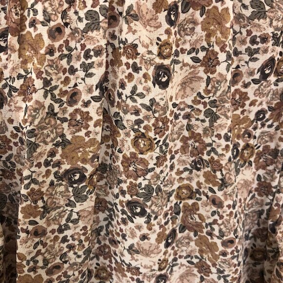 Reitmans - neck tie blouse - beige - floral - flowy - quarter sleeve - XS Petite - Picture 6 of 7